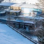 Hellochalet The Lovers - Ski-in Ski-out With Matterhorn View Апартаменты *
