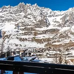 Апартаменты Hellochalet The Lovers - Ski-in Ski-out With Matterhorn View