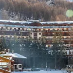 Апартаменты Hellochalet The Lovers - Ski-in Ski-out With Matterhorn View