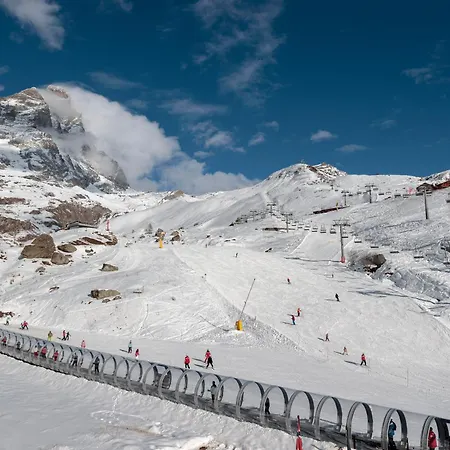 Hellochalet The Lovers - Ski-in Ski-out With Matterhorn View Апартаменты